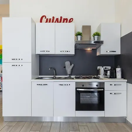 בית נופש La Casa Di Olivia 237 נאפולי
