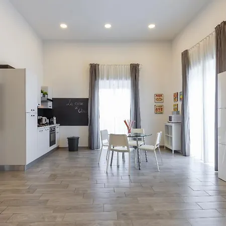La Casa Di Olivia 237 בית נופש נאפולי